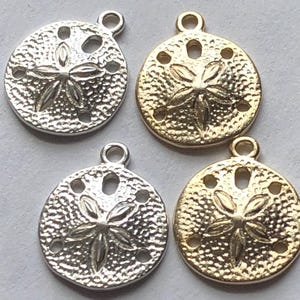 Silver SAND DOLLAR Sanddollar Charm Pendant, 925 Sterling Silver, 14x11 mm, Beach Sea Life Creature Animal / sf.sand  oc solo