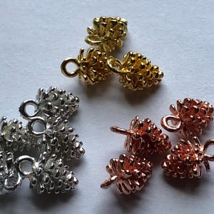 Mosiężne zawieszki w kształcie szyszek, srebro, złoto, różowe złoto, 12 x 8 mm