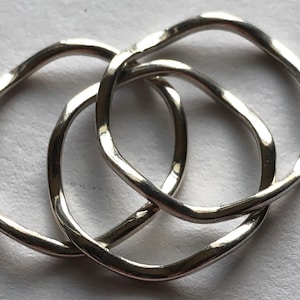 Skinny Stackable Midi Ring KNUCKLE Ring Band Ring Wavy Band Ring Sterling Silver Band Ring Wedding Band Ring Gift for Sister Friend  sr2 c