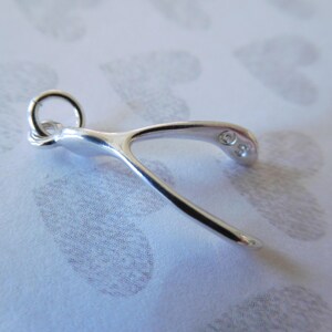 Wishbone Charm Anhänger / Sterling Silber, 21 x 11 mm / Glücksbringer Grosshandel gdc