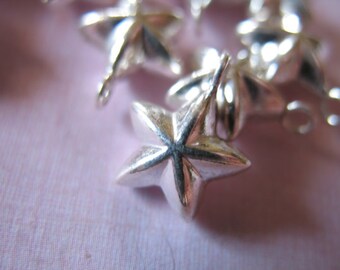 Sterling Silver 19x17mm Polished Cupcake Charm Sterling Silver 19x17mm Polished Cupcake Charm