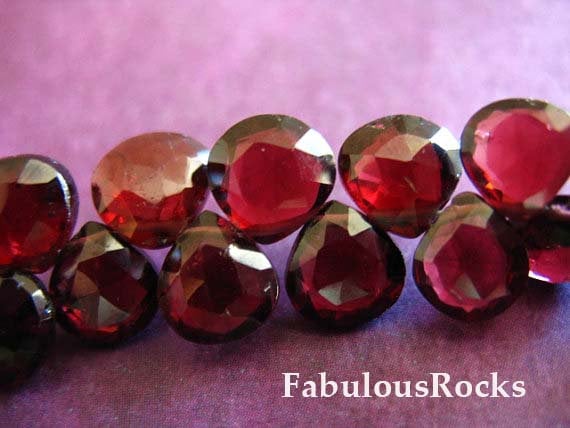 モザンビークガーネット宝石ビーズファセットハートブリオレットLuxe