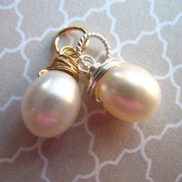 PEARL Charm Pendant, White Drop Pearl, June Birthstone Gemstone Gem Jewelry Bridal Bridesmaids Gifts gemdone gdp7