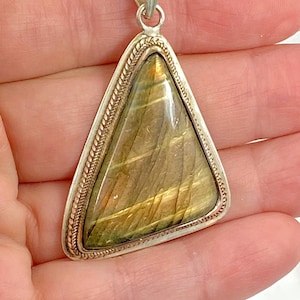 Labradorite Pendant, Sterling Silver, Vintage Pendant, Big Stone, Glowing, Golden Sheen