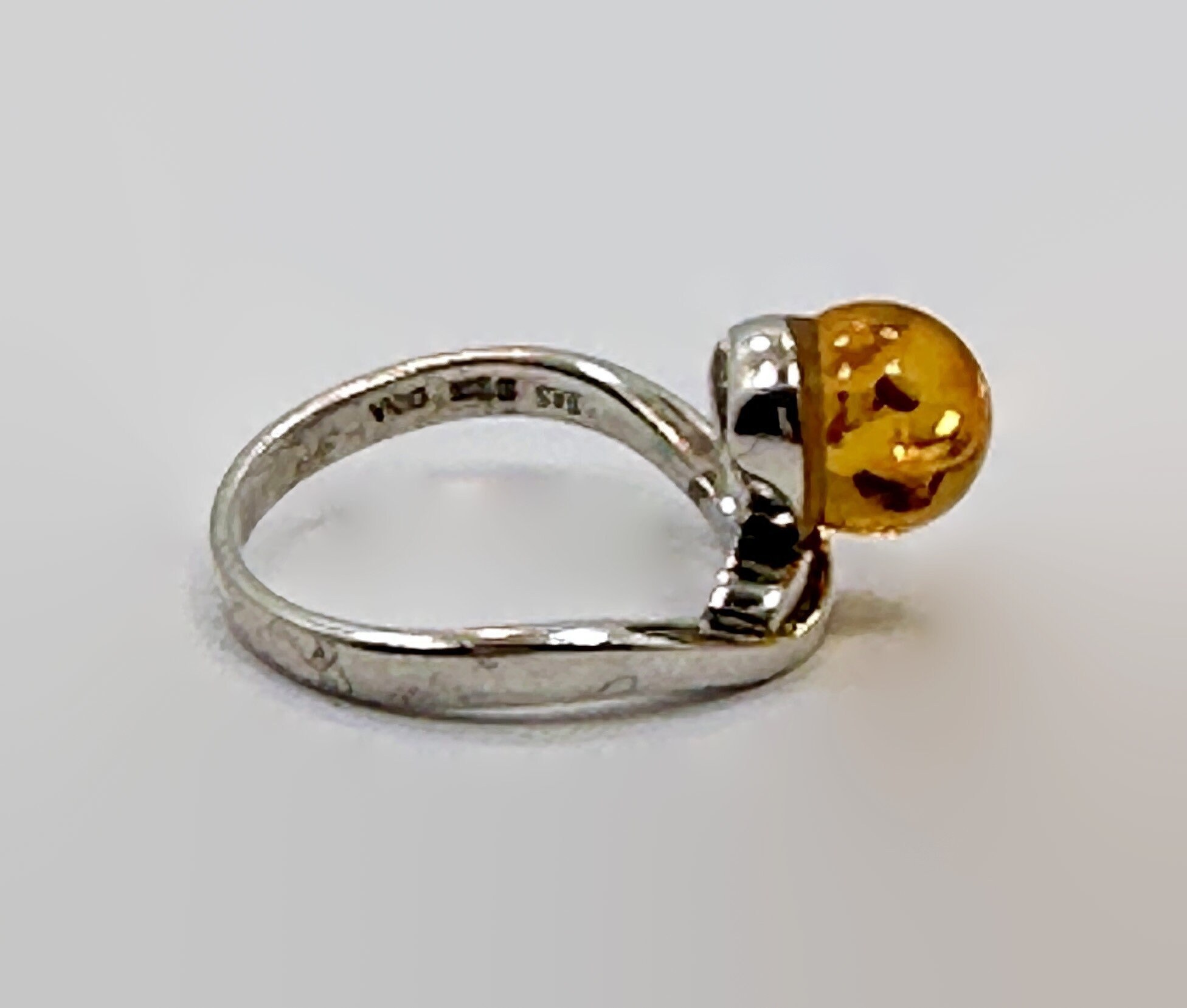 Bague Vintage En Ambre Miel Et Argent – Taille 54, Pierre Naturelle, Pièce Unique Et Portée