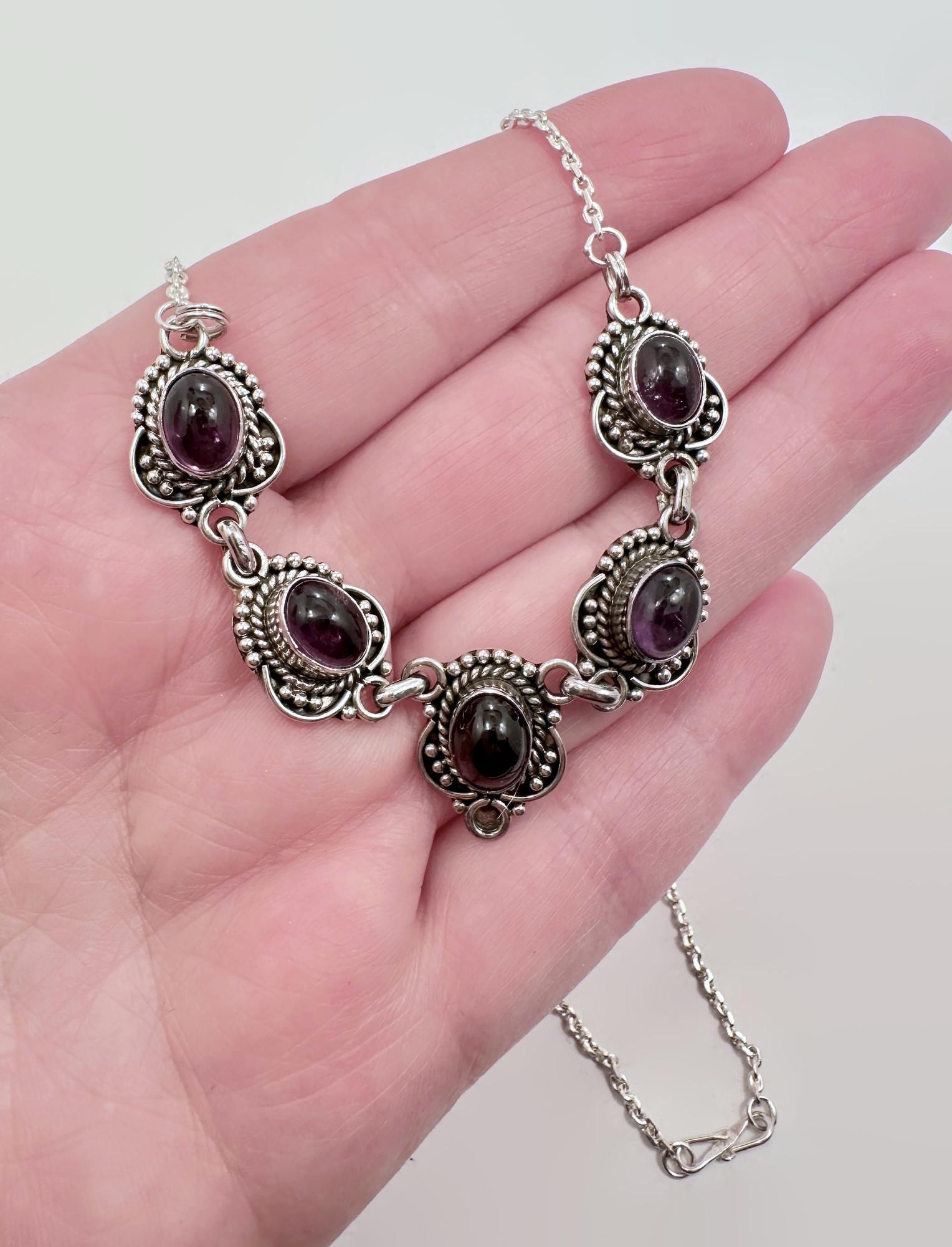 Collier Vintage En Argent Avec Pendentif - 3 Améthystes Violettes - Ancien Et Plein De Charme