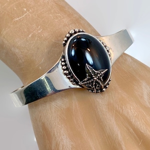 Zwarte onyx sajen sterlingzilveren manchetarmband Vintage: Starfish Boho-sieraden