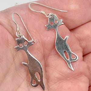 Vintage Sterling Silver Cat Earrings: Retro Mod Dangle Jewelry