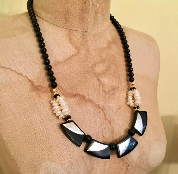 Black Lucite Necklace, White Shell, Gold Metal, V… - image 5