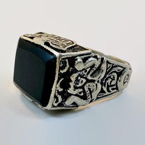 Vintage Afghan Kuchi Ring: Black Agate, Silver Metal, Size 7