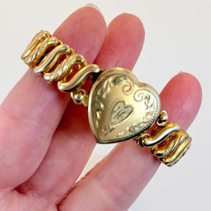 Sweetheart bracelet - Etsy 日本