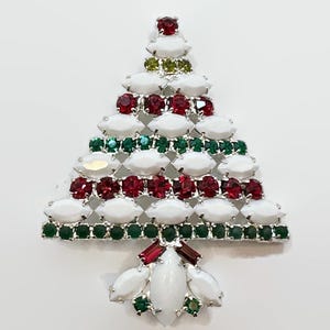 Broche de árbol de Navidad, Kenneth Lane, KJL, cristales de imitación, blanco, rojo, verde, 2 1/2&quot; de largo, vintage, años 90, firmado