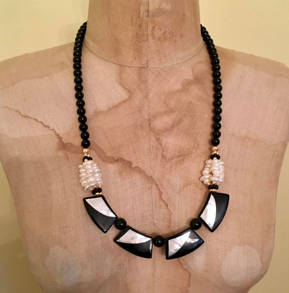 Black Lucite Necklace, White Shell, Gold Metal, V… - image 2