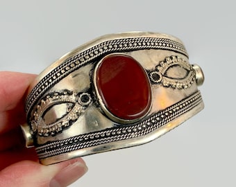 Carnelian Cuff, Middle Eastern, Kuchi Bracelet, Silver Cuff, Boho Bracelet, Vintage, Afghan, Ethnic, Turkmen, Wide