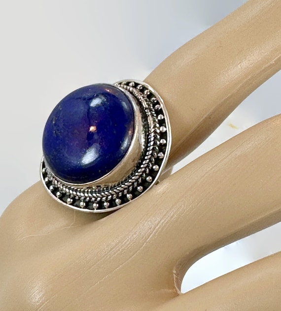 Sterling Silver Ornate 7-Stone Lapis Ring Sterling Silver Ornate 7-Stone Lapis Ring