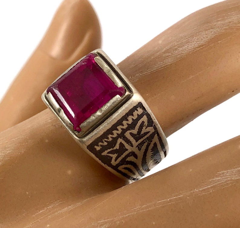 Middle Eastern Boho Jewelry Nomadic Vintage Ring Old Silver Ring Size 8 12 Afghan Ring Unisex Gypsy Red Glass Pakistan