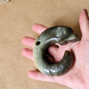 Colgante Cerdo-Dragón, Jade, Cultura Hongshan, Colección de Piedras Preciosas Vintage