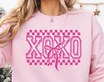 Retro XOXO Sweatshirt, Valentine's Day Shirt, Valentines Day Outfit, Women Valentines Day Sweatshirt, Vintage Valentine Shirt