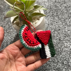 Porte-clés au crochet fait main pastèque et drapeau de la Palestine - porte-clés Palestine - porte-clés pastèque - champignon pastèque