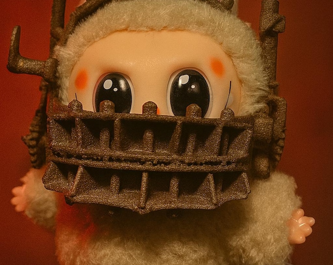 Handmade Horror Bear Trap Art Toy: Gothic Monster mask