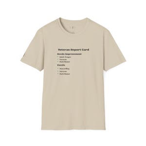 Camiseta unisex de estilo suave con tarjeta de calificaciones de veteranos