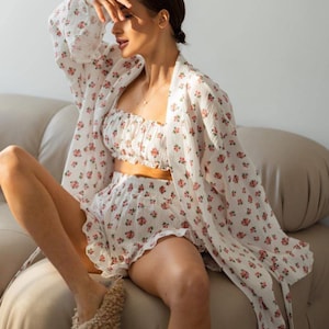 Muslin Pajama Set: Women&#39;s Cotton Gauze Robe, Top & Shorts