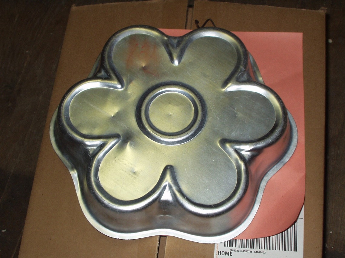 Vintage WILTON FLOWER CAKE PAN 1979 RETIRED 502 4165 Etsy