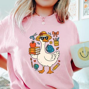 Camiseta retrô confortável Silly Goose para professor, camiseta de volta às aulas, presente do clube de professores Silly Goose, moletom para professor do ensino fundamental