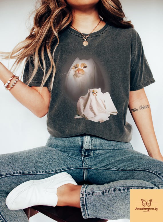 Ghost Kitten Comfort Shirt, Retro Halloween Cat Graphic Shirt, Funny Halloween Gift, Cat Halloween Shirt, Spooky Season Cat Sweatshirt