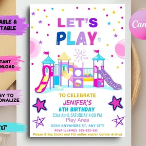 以下が含まれることがあります： 遊び場をテーマにした6歳の誕生日パーティーのカラフルな招待状。招待状には、滑り台、ブランコ、クライミングフレームのある遊び場の漫画イラストが描かれています。招待状のテキストには、「Let's Play」と「To Celebrate Jenifer's 6th Birthday」と書かれています。
