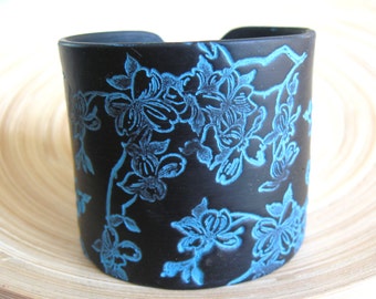Black Cuff Bracelet Turquoise Asian Dogwood, Handmade Jewelry by theshagbag on Etsy, PLEASE READ  DESCRIPTION!