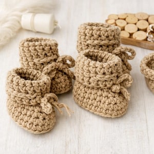 Modello stivali all'uncinetto per neonati istruzioni per masterclass modelli fatti a mano fai da te principianti facile PDF tutorial scarpe personalizzate crocs