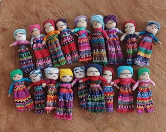 Poupées "MANGEUSES DE CHAGRIN" ou "Poupées à soucis" ou "Poupées à tracas" ou "Poupées soucieuses" guatemalteques