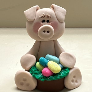 Pig with a Easter basket