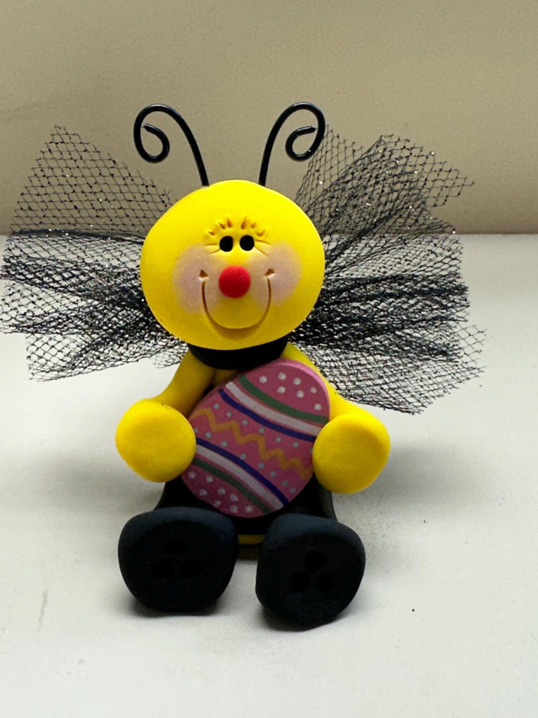 Bumble Bee With a Easter Egg - Etsy
