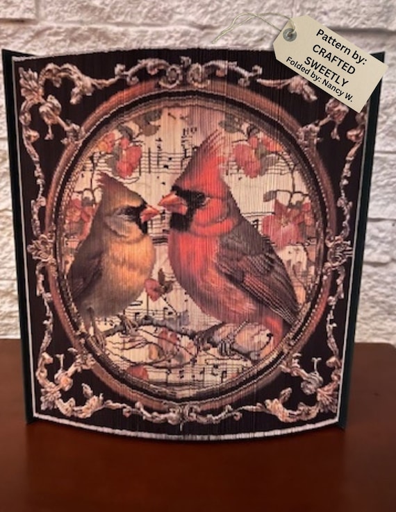 Fore Edge Foto Book Art - Photo Strip Book Pattern - Cardinals