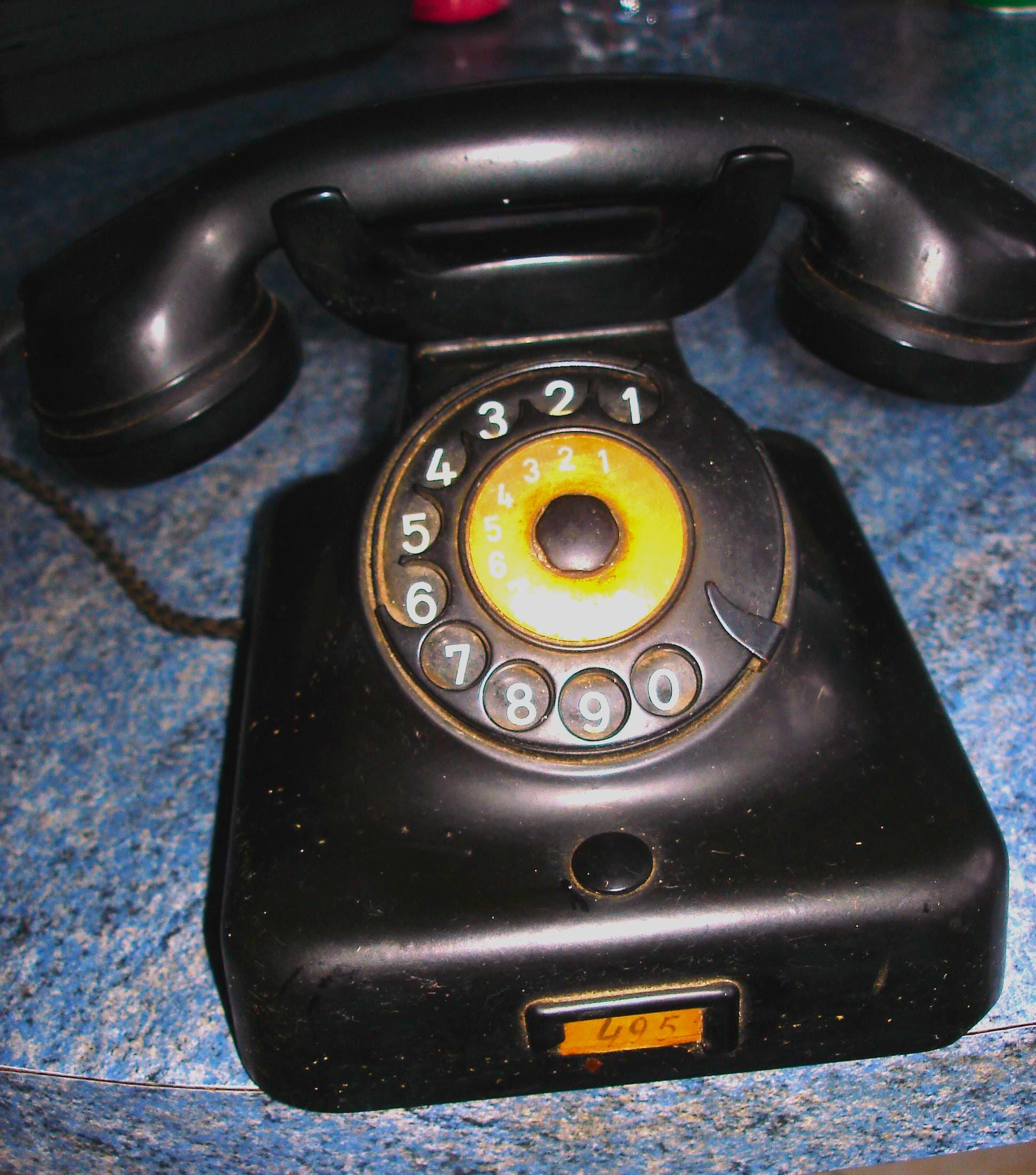 ANCIEN TELEPHONE NOIR Bakélite a Cadran Vintage PTT EUR 20,00 - FR