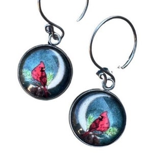 Cardinal earrings, red bird earring, cardinal jewelry, red feather bird jewelry, memorial jewelry, bird art earrings, sympathy jewelry