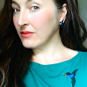 Humming bird earrings, bird earrings, hummingbird jewelry, memorial jewelry, mom jewelry, sister gift, bridesmaid jewelry, bird post earring image 2