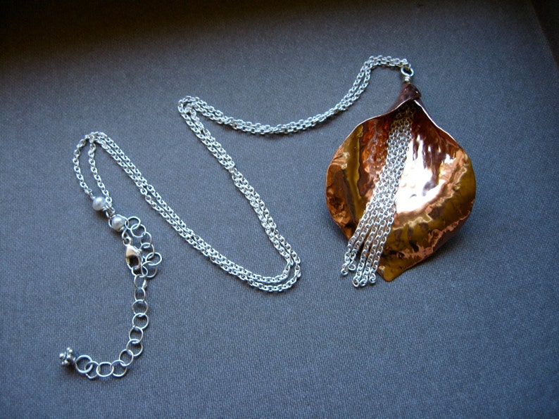 Lily Necklace