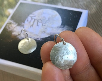 Full moon earrings, tiny moon earrings, full moon earrings, silver moon, moon earrings, moon jewelry, full moon jewelry, artisan jewelry