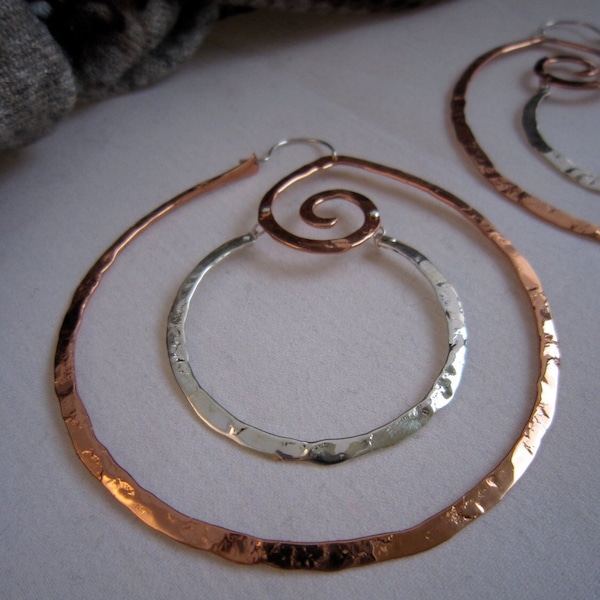 Crop circles XL two tone hoops in Copper - E070 or Bronze -E071 with Sterling center hoop