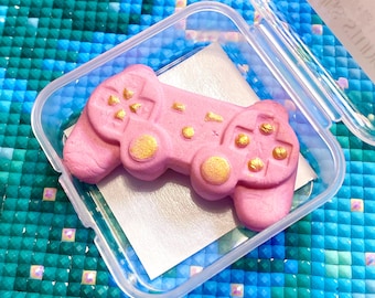 ThesStudios Scented Diamond Painting Putty Pink Game Time Console. Wt 10-11g. Scent: Bubble Gum