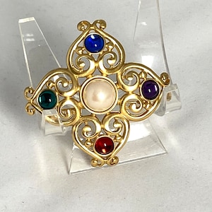 Vintage Avante Signed Brooch or Pin - Avante