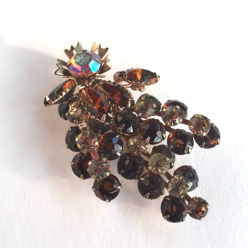 Vintage Brooch or Pin with Aurora Borealis Rhinestones Estate Jewelry Costume Pin image 2