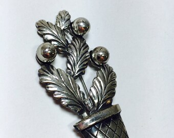Vintage Sterling Silver Flower Brooch or Pin