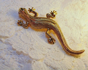 Vintage Goldtone Lizard With Red Glass Eyes Brooch or Pin