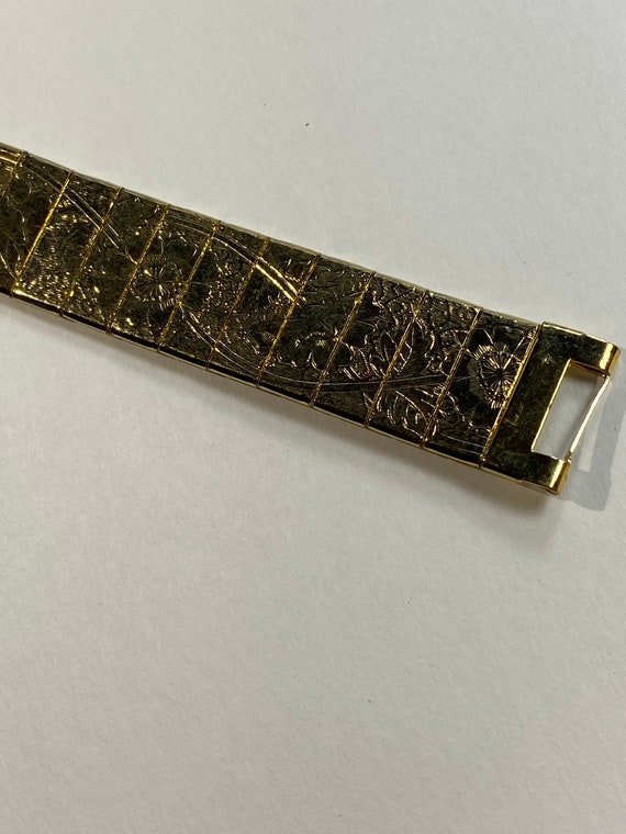 Vintage Etched Gold-tone Bracelet Brand is 1928 - image 5