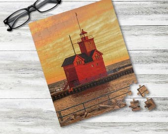 Rompecabezas del Faro Rojo al Atardecer, Regalo Fotográfico del Atardecer en el Parque Estatal Holland, Michigan