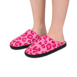 Pantuflas rosas con estampado de leopardo para mujer / Pantuflas acogedoras con estampado animal